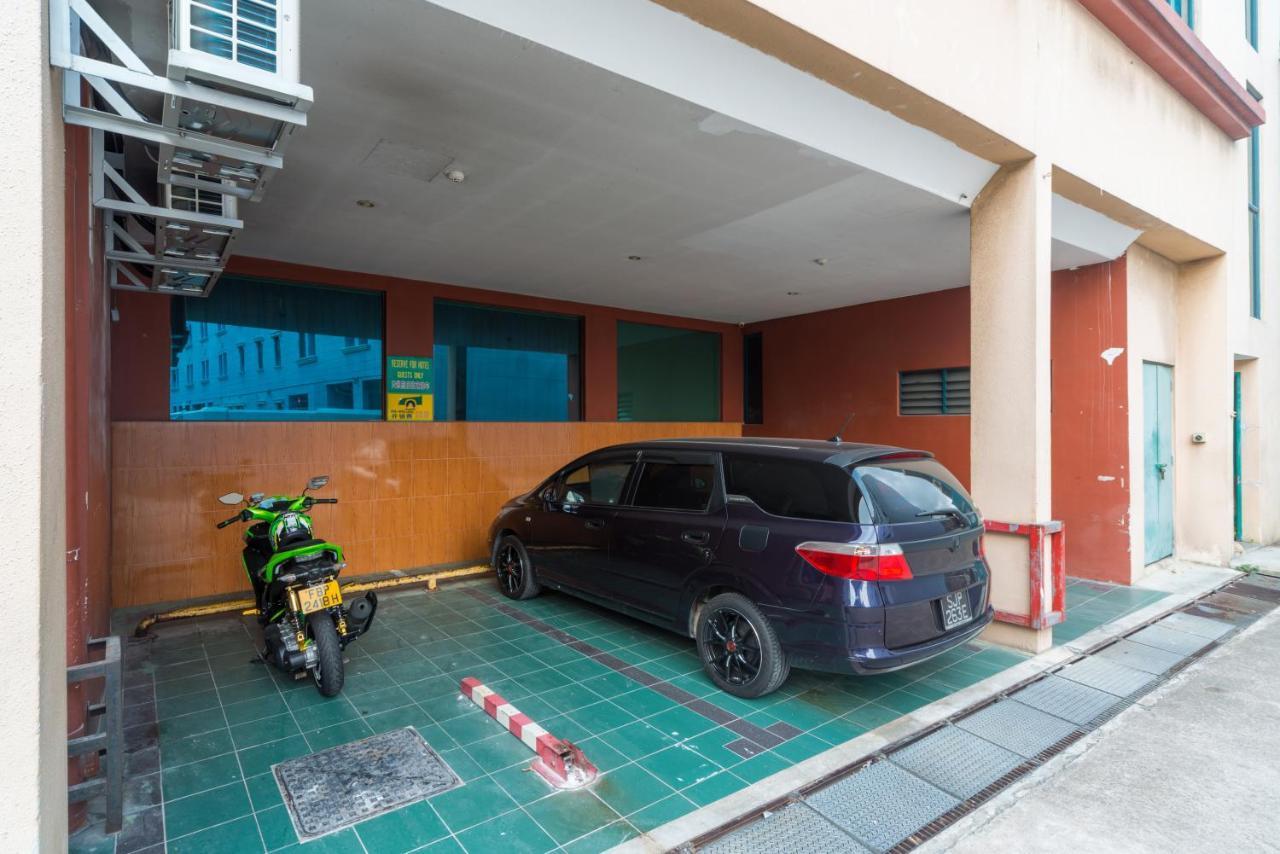 Hotel Reddoorz At Geylang Singapore Esterno foto