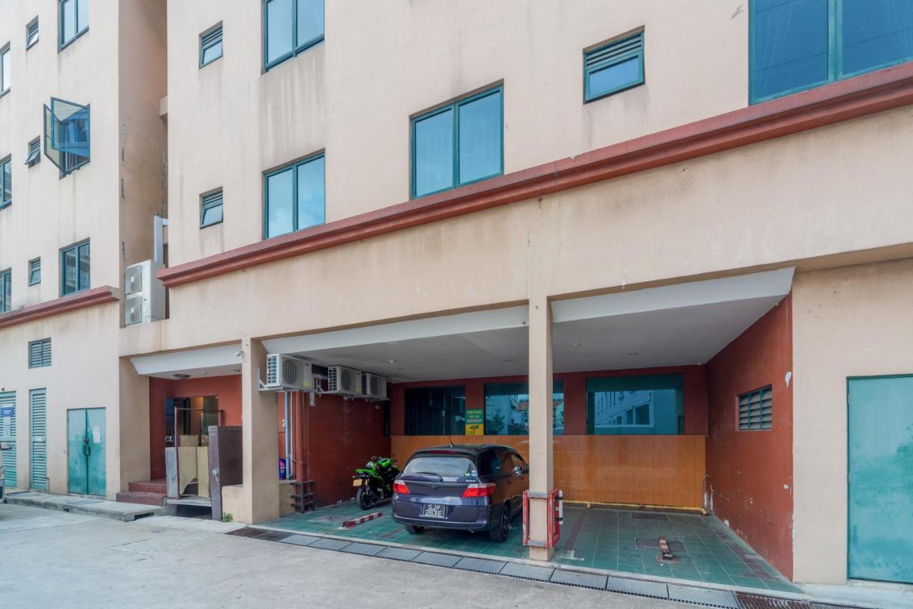 Hotel Reddoorz At Geylang Singapore Esterno foto